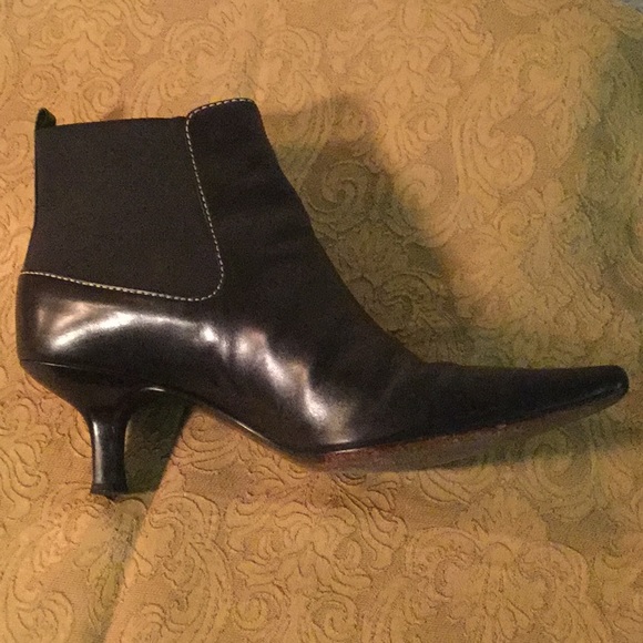 Cole Haan, Black Leather, Ankle Boot w/Detailing - Picture 3 of 4